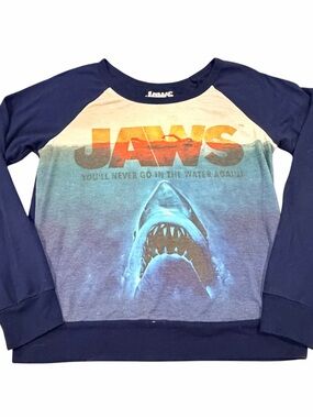 Universal JAWS Logo long sleeve Tee in Navy and White size large. Soft fabric